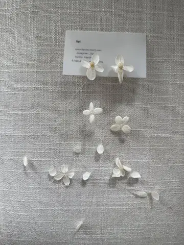 liqui 안개꽃 카로라 귀걸이