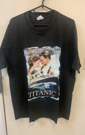 타이타닉 티셔츠 블랙