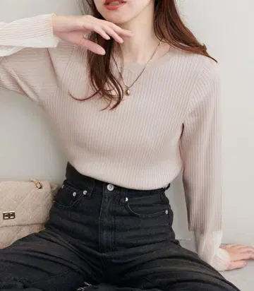 natural couture 소매 시어 리브 니트 아이보리 새상품급 긴팔