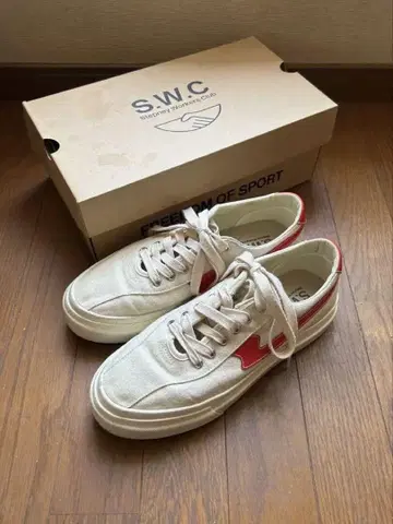 새상품급 S.W.C 스테파니 워커즈 클럽 25.5