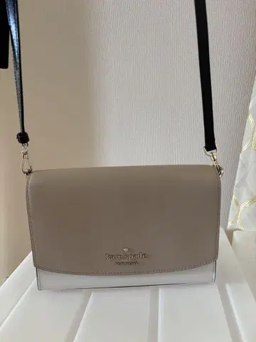 kate spade 숄더백 베이지/화이트