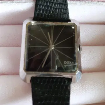DOXA 손목시계