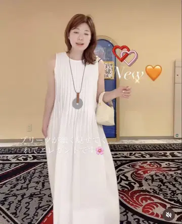순백색 슬리브리스 롱 원피스