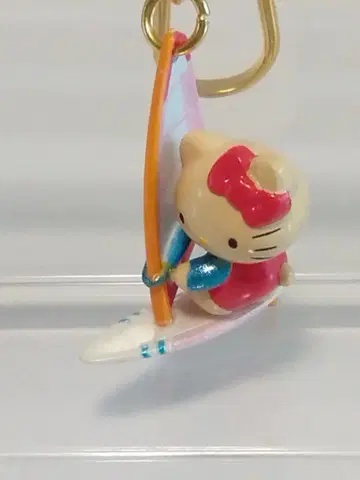 새상품급 헬로키티 일광화상 키티 윈드서핑 키링 2000년