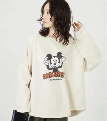 택 없는 새상품 FREAK'S STORE 미키 맨투맨