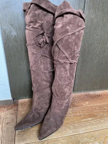 브라운 스웨이드 롱 부츠 하이 힐