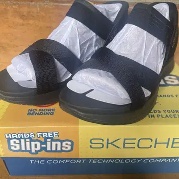 박스 있음 미사용 새상품 skechrs slip-ins 스케쳐스 샌들