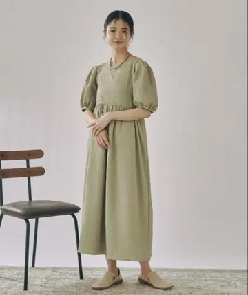 하이 웨스트 절개 퍼프 원피스