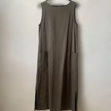 MACPHEE 맥피 슬리브리스 롱 원피스 올리브