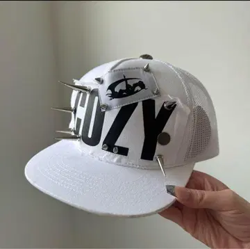COZY WORLDWIDE 캡
