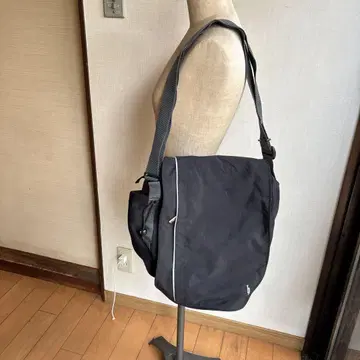 bihonda 블랙 메신저 백