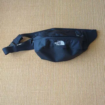 THE NORTH FACE 바디백 블랙 힙색