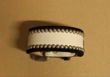 ROIST 로이스트 가죽 팔찌 스터드 30mm 화이트