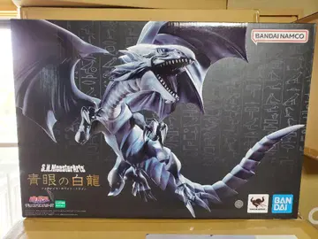 S.H.MonsterArts 푸른 눈의 백룡 블루아이즈 유희왕