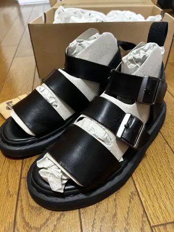 Dr. Martens GRYGHON 블랙 샌들 6 UK