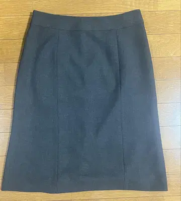 오리히카 차콜 그레이 여름용 타이트 스커트 무릎 기장
