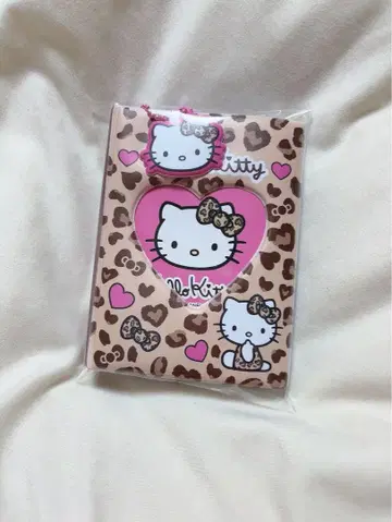 산리오 헬로키티 콜렉트 미니 앨범 레오파드 무늬