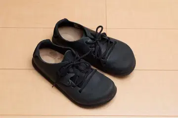 BIRKENSTOCK 몬타나 오일드 가죽 블랙 사이즈 39(25.0)