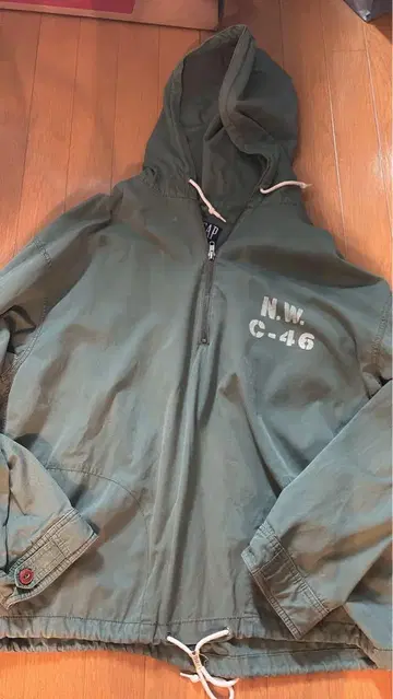 GAP 후드 부착 올리브 그린 자켓