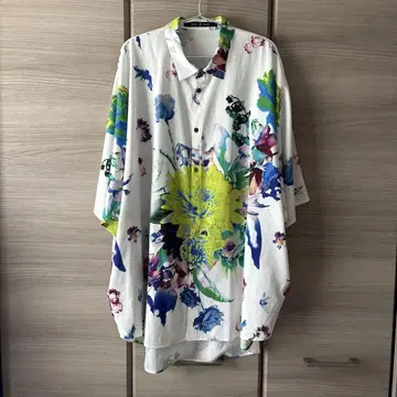 NO ID. BLACK 꽃무늬 오버 사이즈 반팔 셔츠