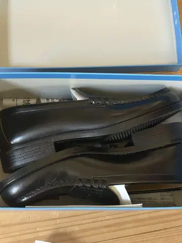 HARUTA 블랙 로퍼