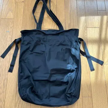 Lululemon 블랙 토트백 긴 스트랩 포함