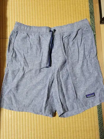 Patagonia 배기즈 내추럴 사이즈 확인 중