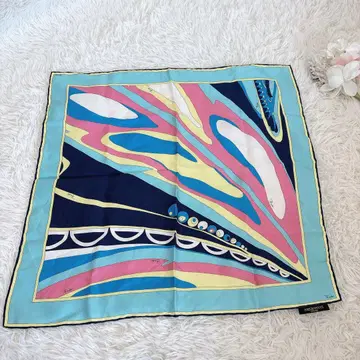 에밀리오 푸치 Emilio Pucci 스카프