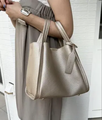 DOUDOU 미니 숄더백이 달린 소프트 가죽 느낌의 미니 백 골드