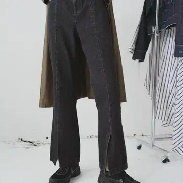 플레어 데님 팬츠 센터 슬릿 블랙