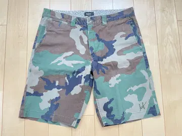 HUF 카모플라쥬 숏팬츠