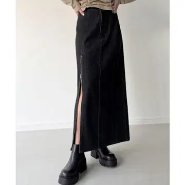 Junoah 지퍼 슬릿 데님 타이트 스커트 블랙