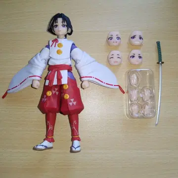 S.H.Figuarts 북조 시키요시 도망치는 데 능숙한 젊은 군주