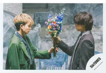 SixTONES 나, 타카치 유고/마쓰무라 호쿠토 공식 사진 *1장