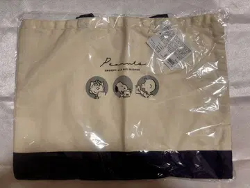 스누피 칼리지 토트백 레터 패턴