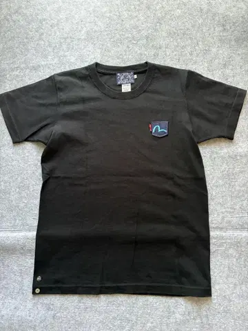 새상품급 EVISU 에비수 티셔츠 블랙 38