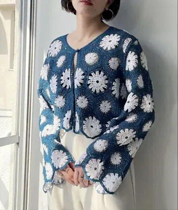 바이컬러 크로셰 라이크 PAGEBOY 페이지 보이 가디건 블루
