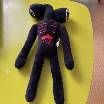 사이렌 헤드 봉제 인형