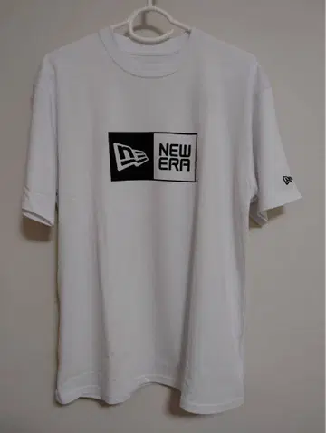새상품 NEWERA (뉴에라) 반팔 코튼 티셔츠 박스 로고 화이트