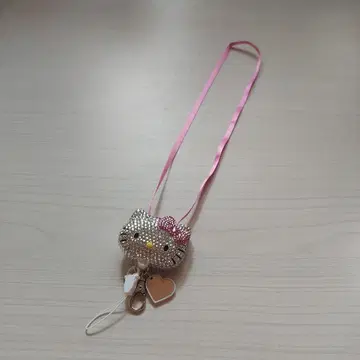 헬로키티 수납식 넥스트랩 DECO PUTIT