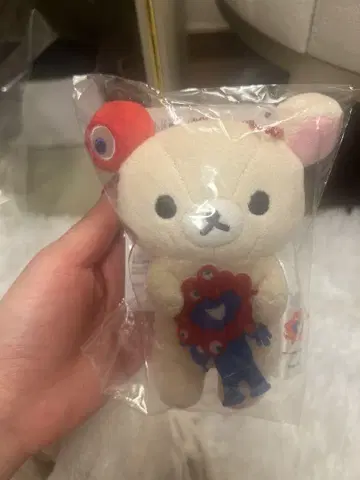 봉제 인형 곰과 캐릭터 디자인