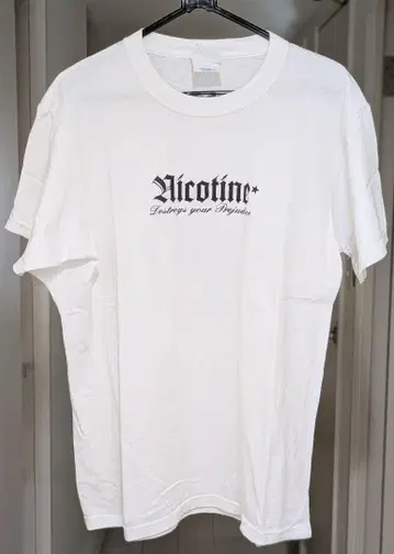 Nicotine 라이브 T M 사이즈