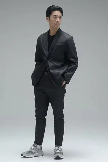New Balance 블랙 슬랙스