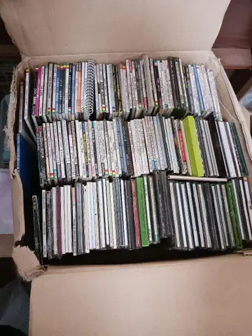 CD 8mm 싱글 묶음 판매 (약 150장)