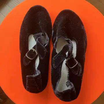 블랙 벨벳 발레 슈즈 버클 포함