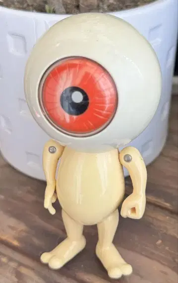 게게게의 키타로 변록 눈알 아저씨 피규어 1996년 반다이 제작