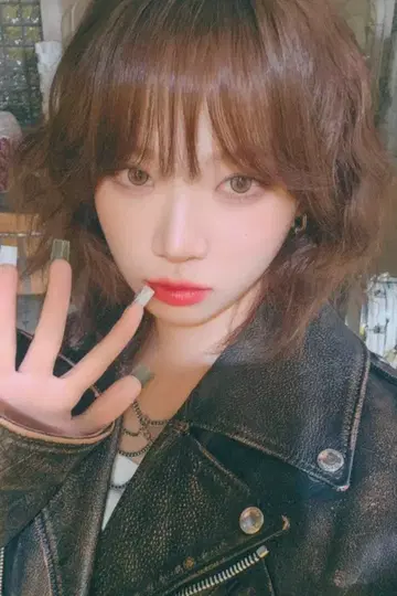 LE SSERAFIM HMV LD CHAEWON DIFFERENT 일본판