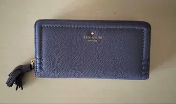 Kate Spade 퍼플 장지갑 태슬 장식