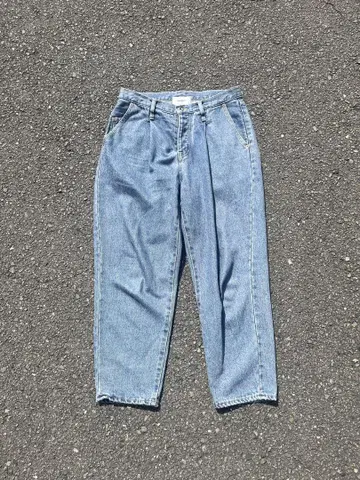 더블렛 실크 데님 와이드 테이퍼드 트라우저