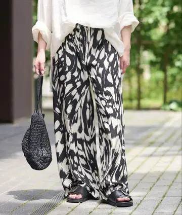 새상품 JOURNAL STANDARD relume BILA77 팬츠